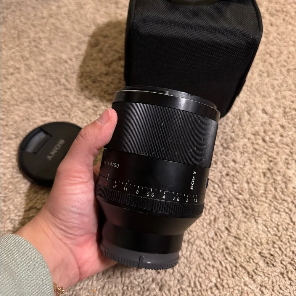 Sony zeiss planar 50mm 1.4